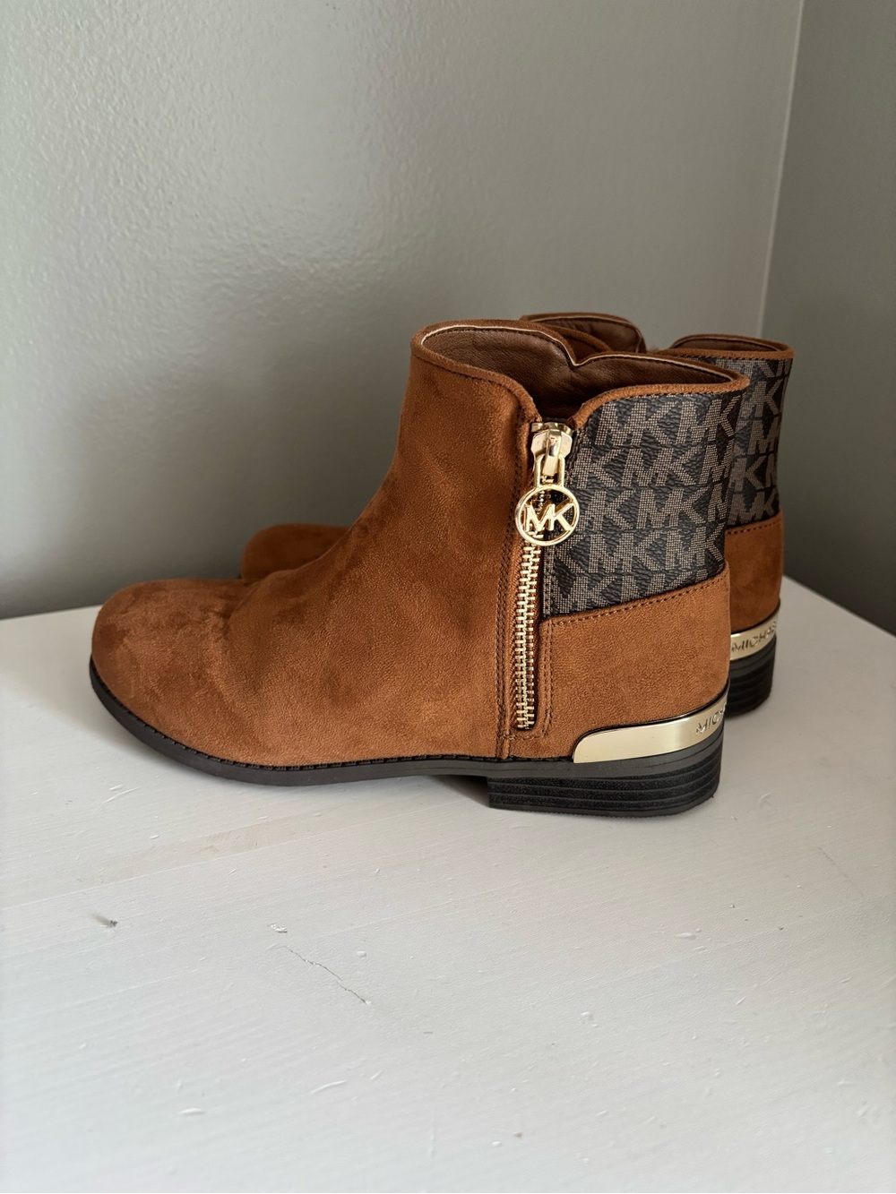 Michael Kors Kid’s Emma Theodora boots in Caramel